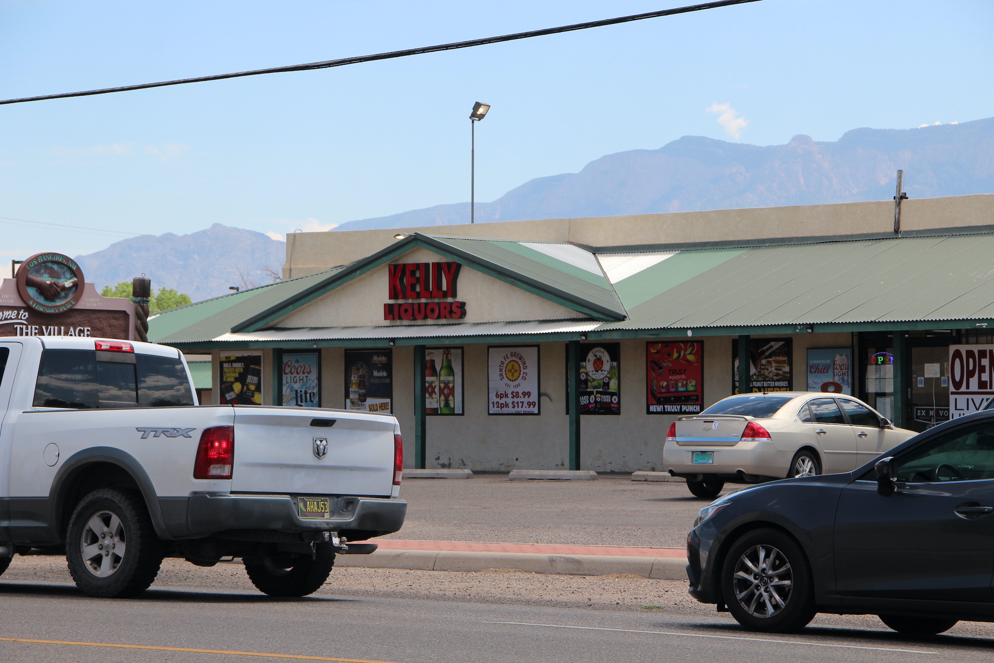 Picture of Kelly Liquors	6134 4th St NW, Albuquerque, NM 87107